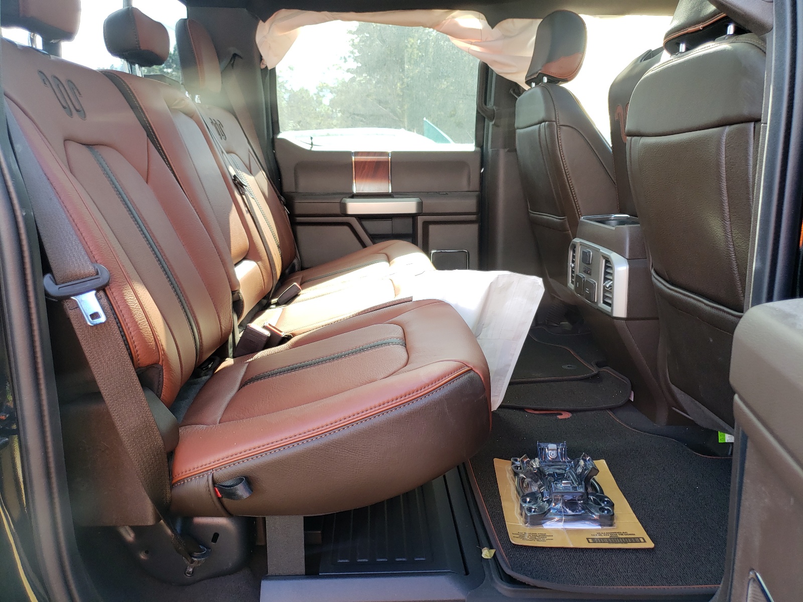 Photo 6 from auction – 2021 FORD F350 SUPER with VIN 1FT8W3BN1MEC24320