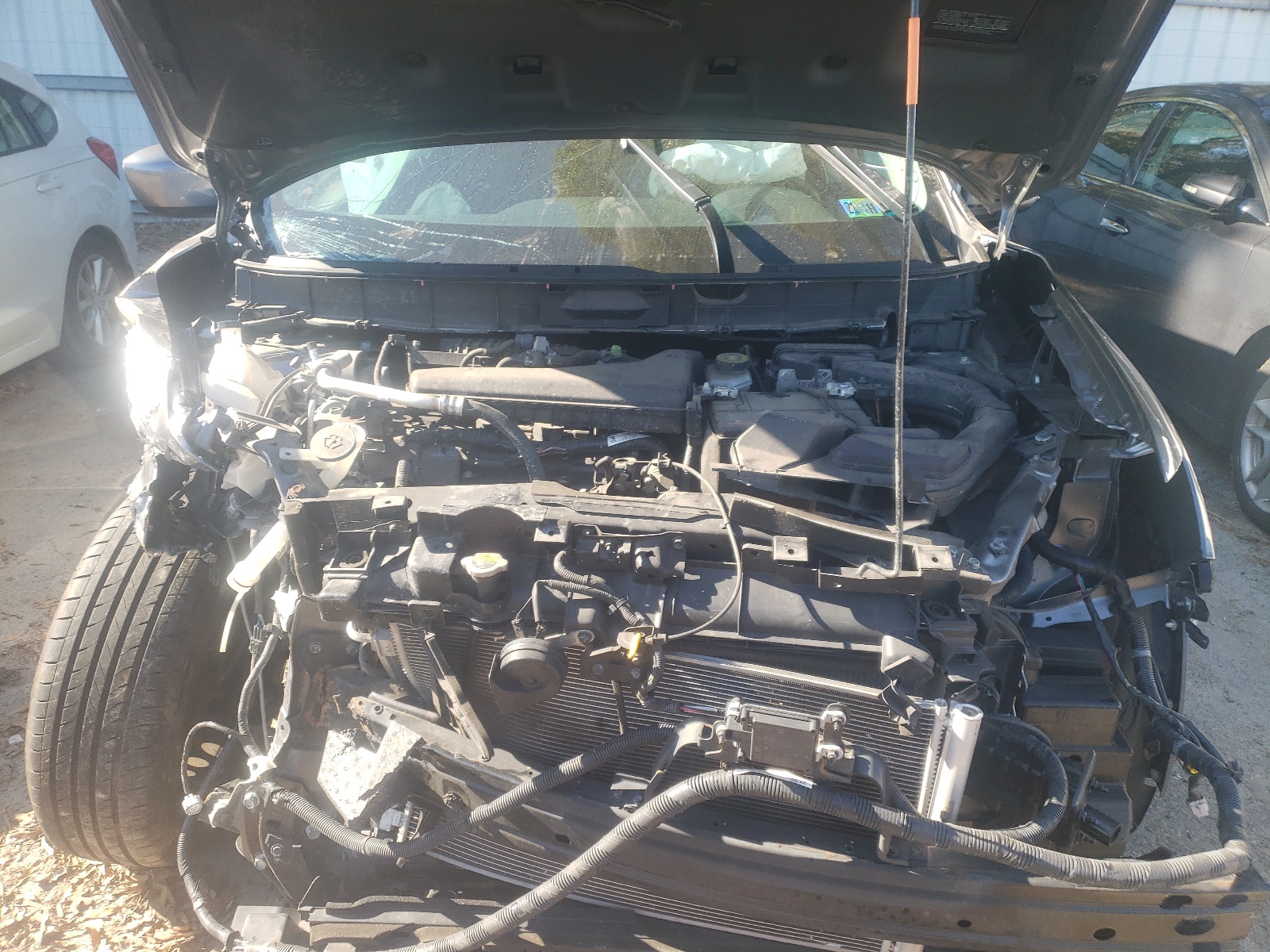 Photo 7 from auction – 2018 NISSAN ROGUE S with VIN KNMAT2MV7JP572981