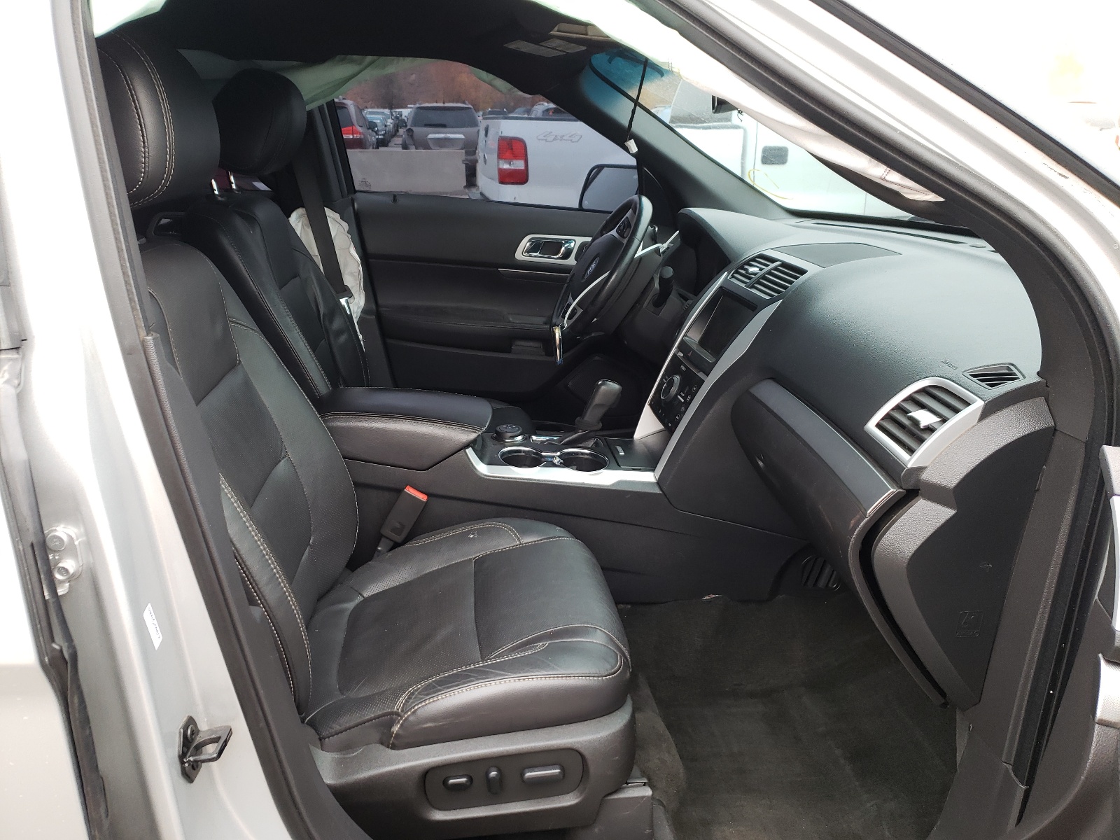 Foto 6 de la subasta – 2015 FORD EXPLORER S con VIN 1FM5K8GT5FGB02016