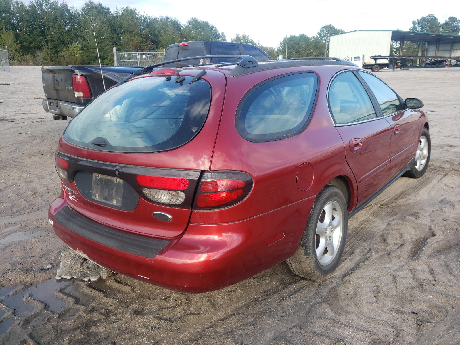 Photo 4 from auction – 2001 FORD TAURUS SE with VIN 1FAFP58271G243408