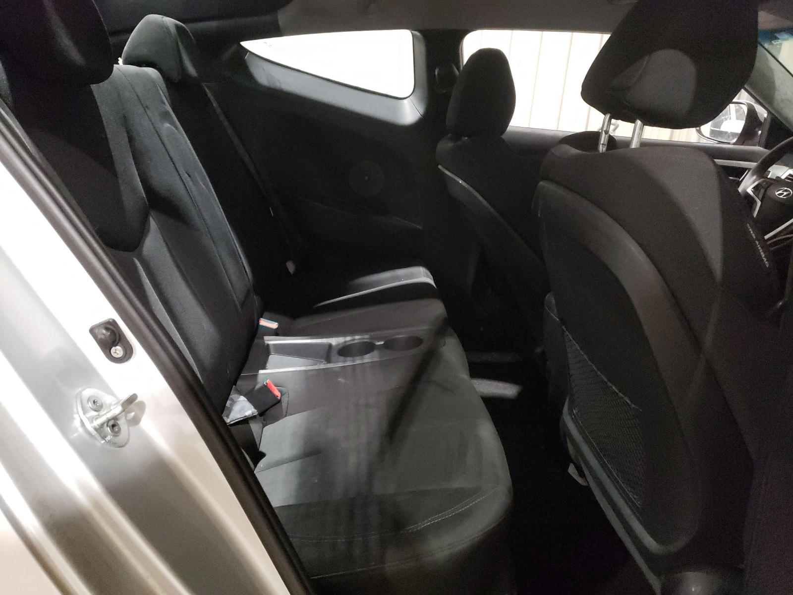 Photo 6 from auction – 2012 HYUNDAI VELOSTER with VIN KMHTC6ADXCU024727
