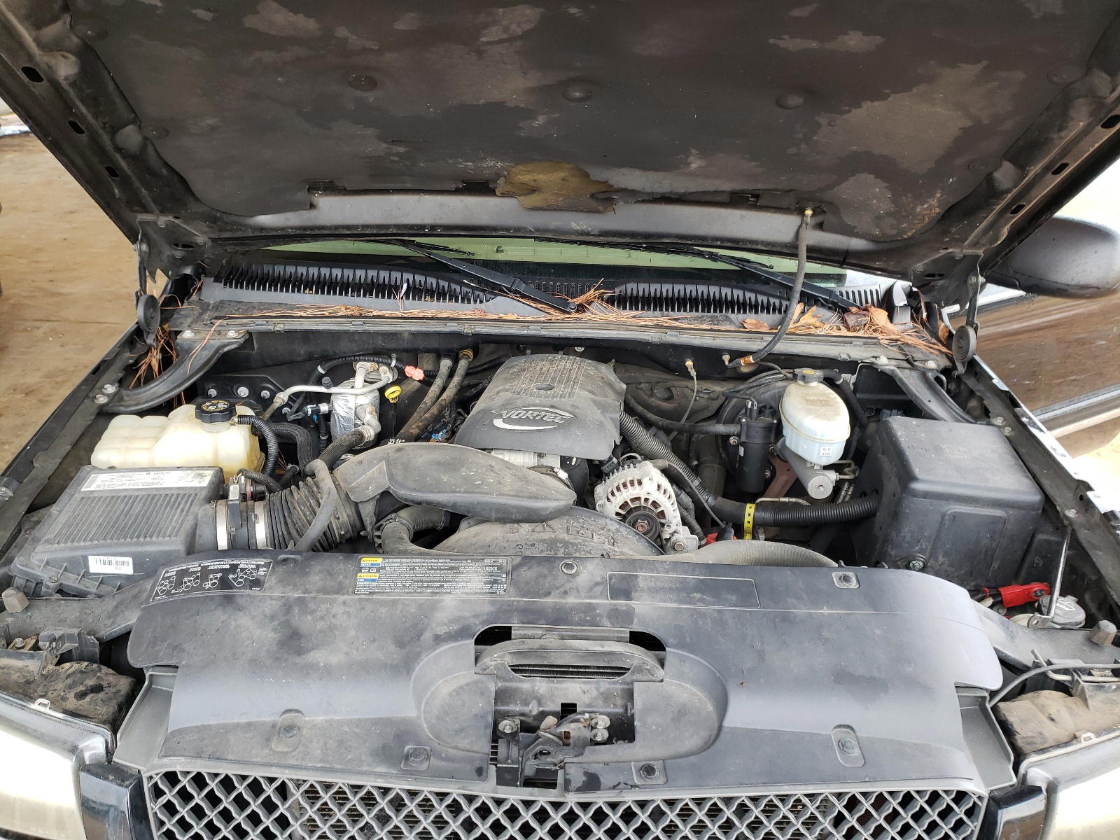 Photo 7 from auction – 2004 CHEVROLET SILVERADO with VIN 2GCEC19V341146310
