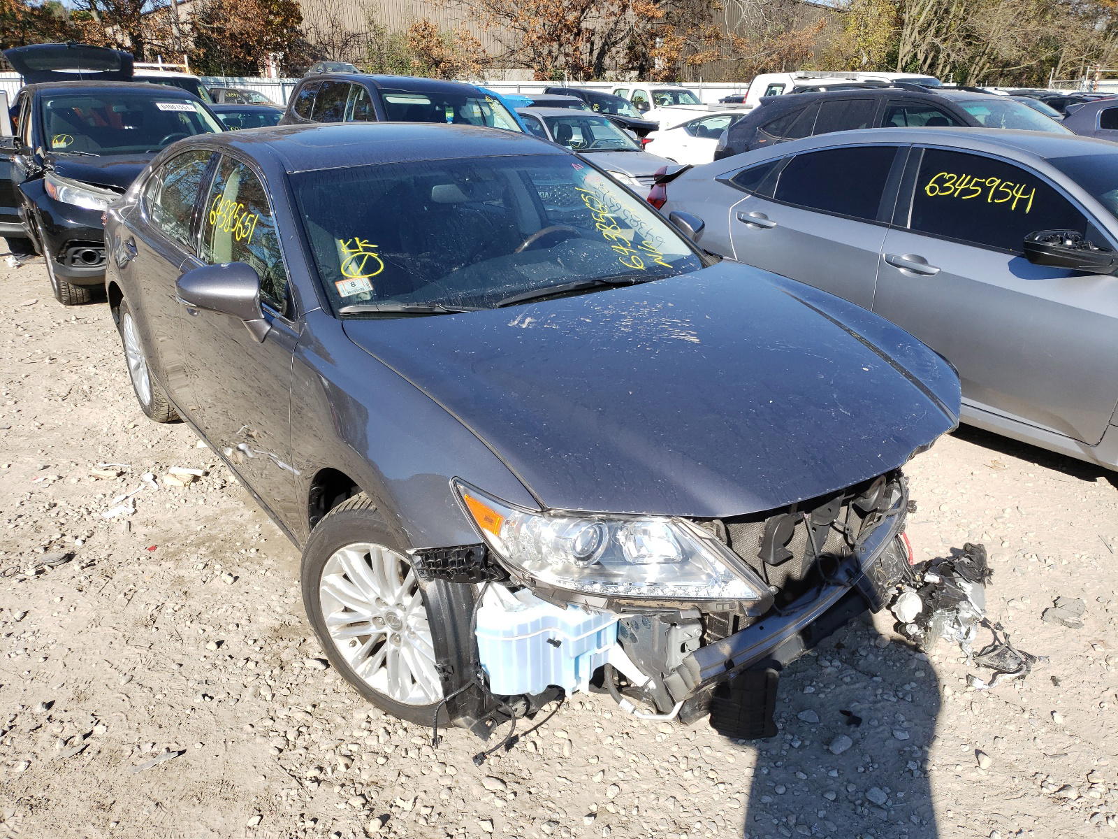 LEXUS ES 350 2013 with VIN JTHBK1GG2D2049768 - Photo from auction