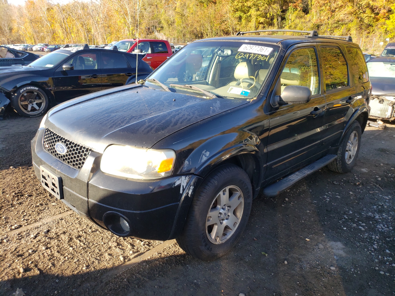 Photo 2 from auction – 2005 FORD ESCAPE LIM with VIN 1FMYU941X5KA54198
