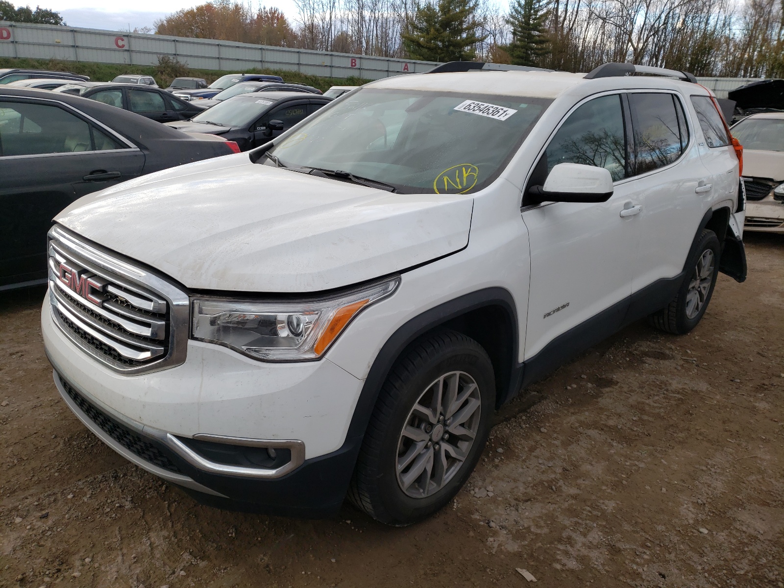 Photo 2 from auction – 2017 GMC ACADIA SLE with VIN 1GKKNLLS6HZ193890