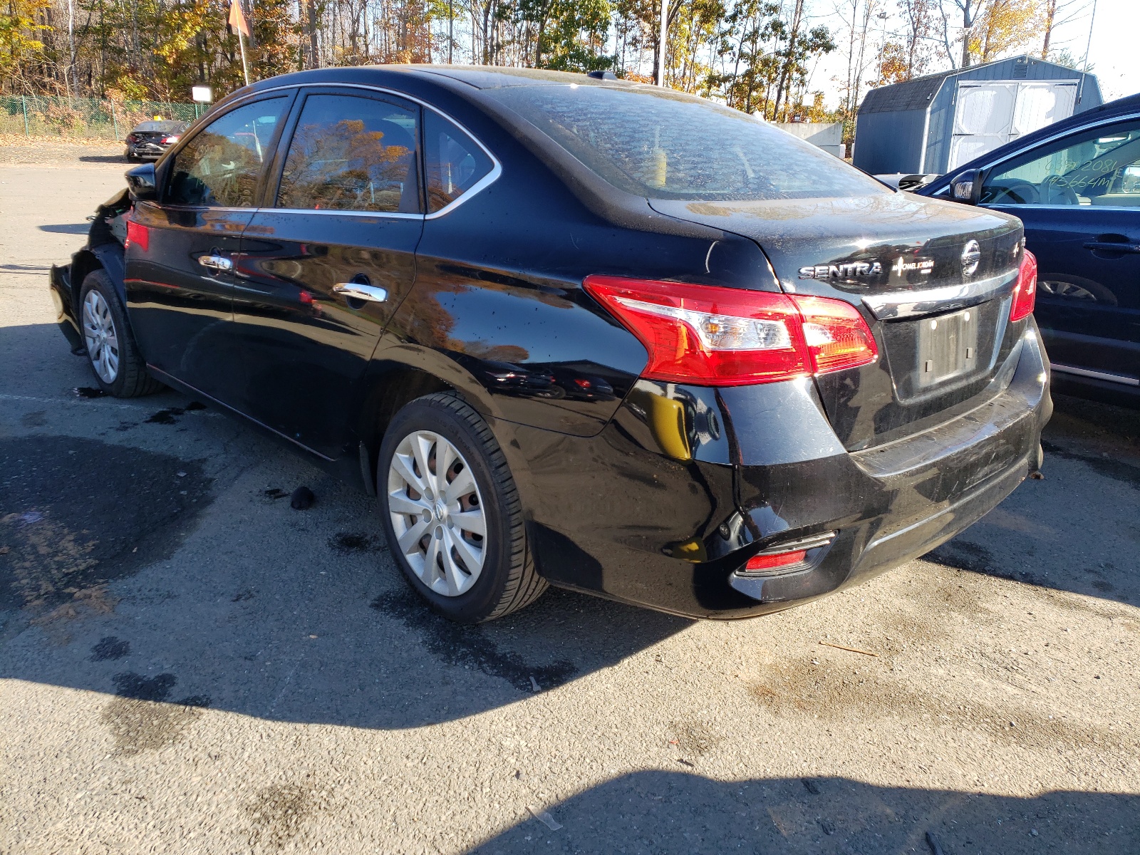 Photo 3 from auction – 2017 NISSAN SENTRA S with VIN 3N1AB7AP8HY378672