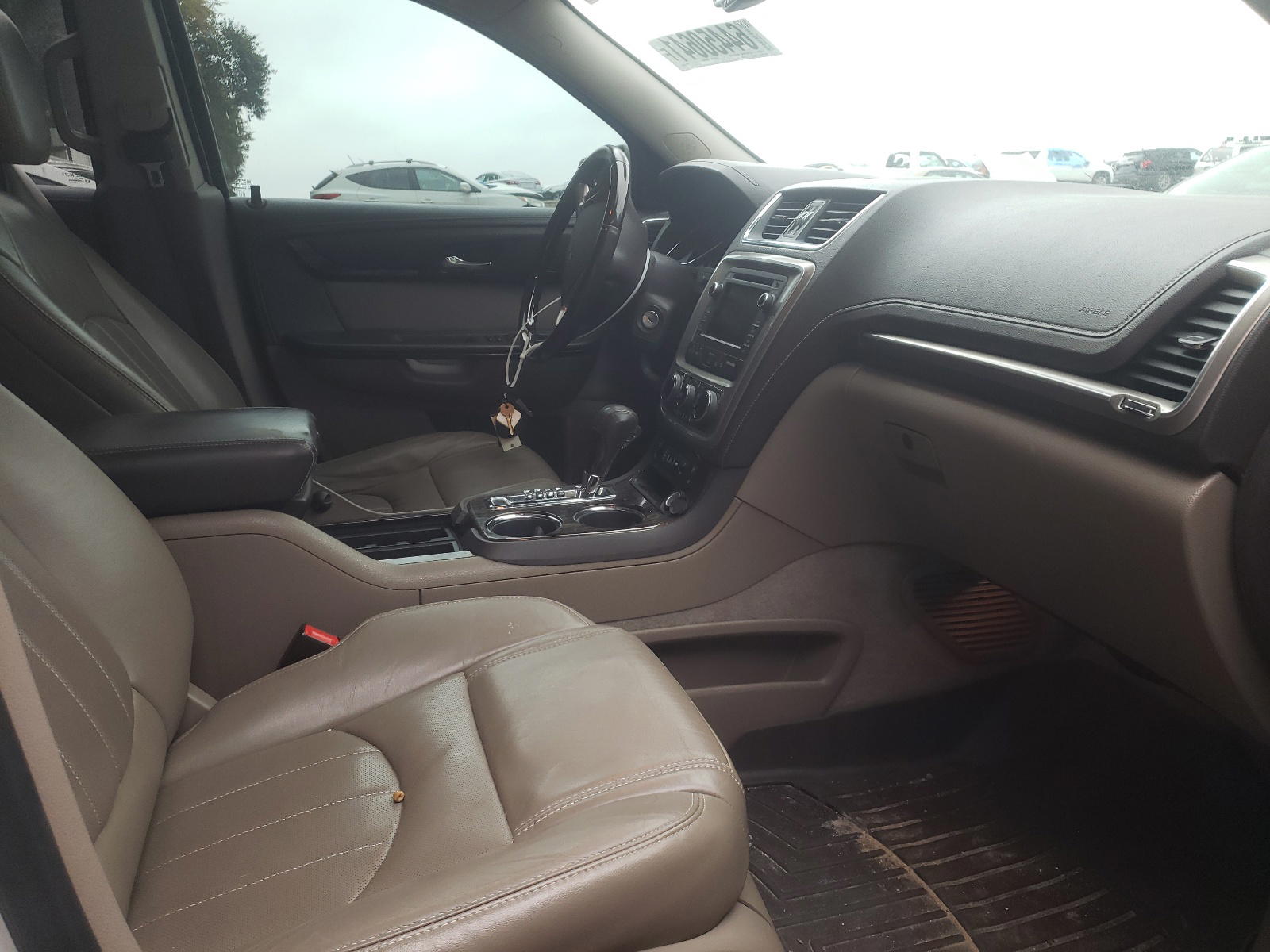 Photo 5 from auction – 2014 GMC ACADIA DEN with VIN 1GKKRTKD0EJ339816