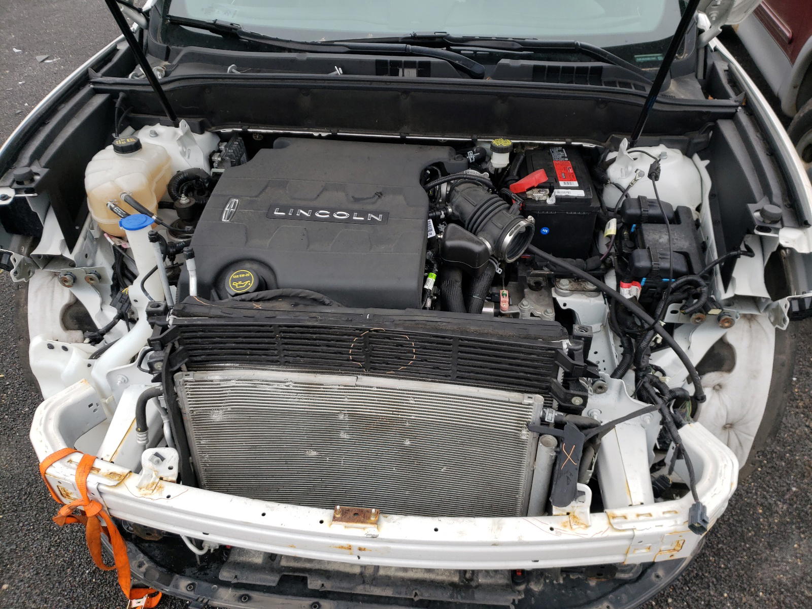 Photo 7 from auction – 2016 LINCOLN MKX RESERV with VIN 2LMTJ8LR3GBL74405