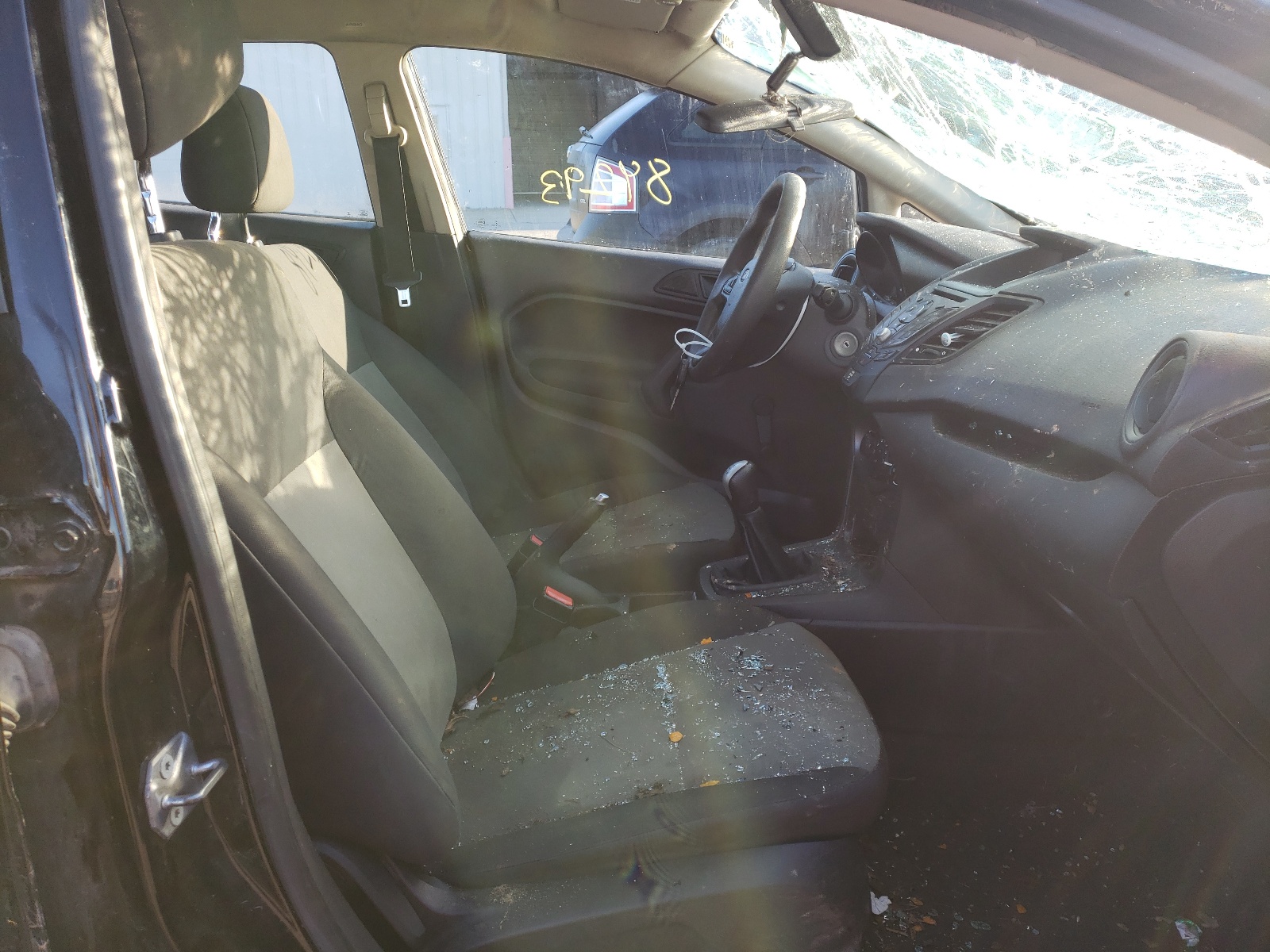 Photo 5 from auction – 2017 FORD FIESTA S with VIN 3FADP4AJ7HM122252