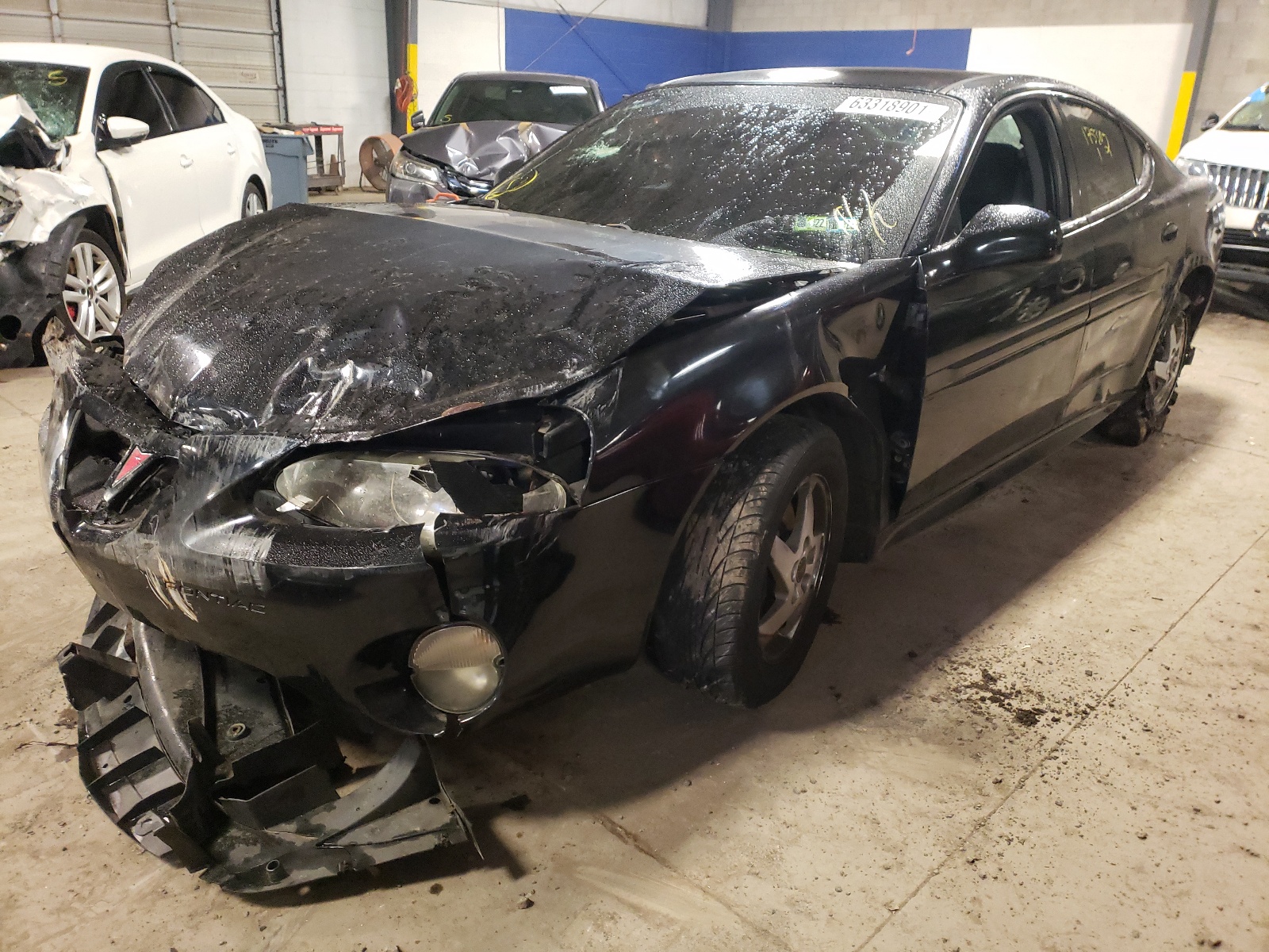 Photo 2 from auction – 2004 PONTIAC GRAND PRIX with VIN 2G2WS522941115288