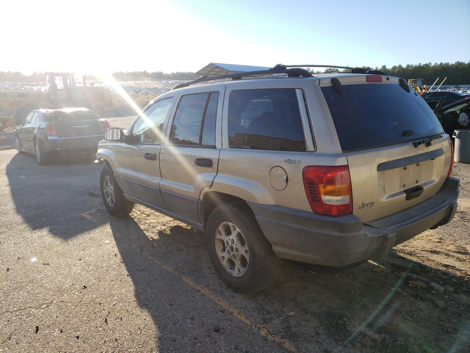 Photo 3 from auction – 2001 JEEP GRAND CHER with VIN 1J4GW48S71C704782