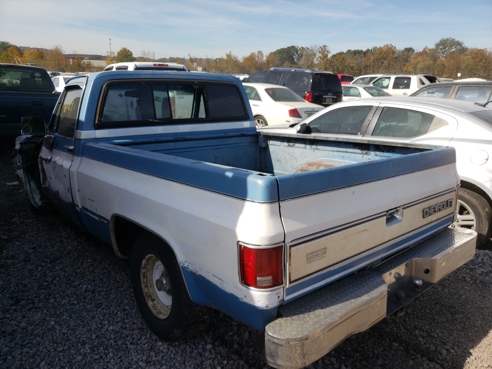 Photo 3 from auction – 1984 CHEVROLET C/K1500 with VIN 1GCDC14H6EF317736