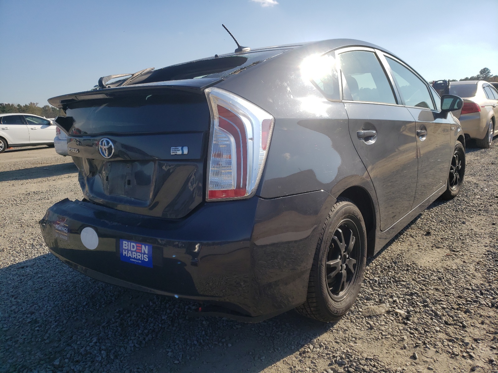 Photo 4 from auction – 2013 TOYOTA PRIUS with VIN JTDKN3DU1D5607185