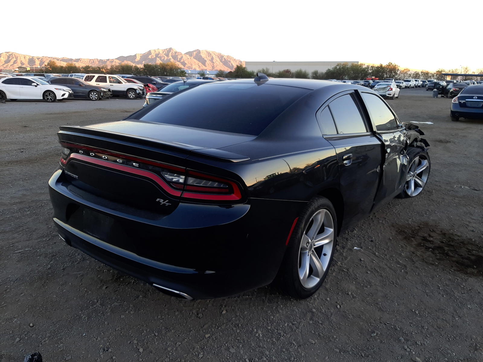 Photo 4 from auction – 2017 DODGE CHARGER R/ with VIN 2C3CDXCT6HH625062