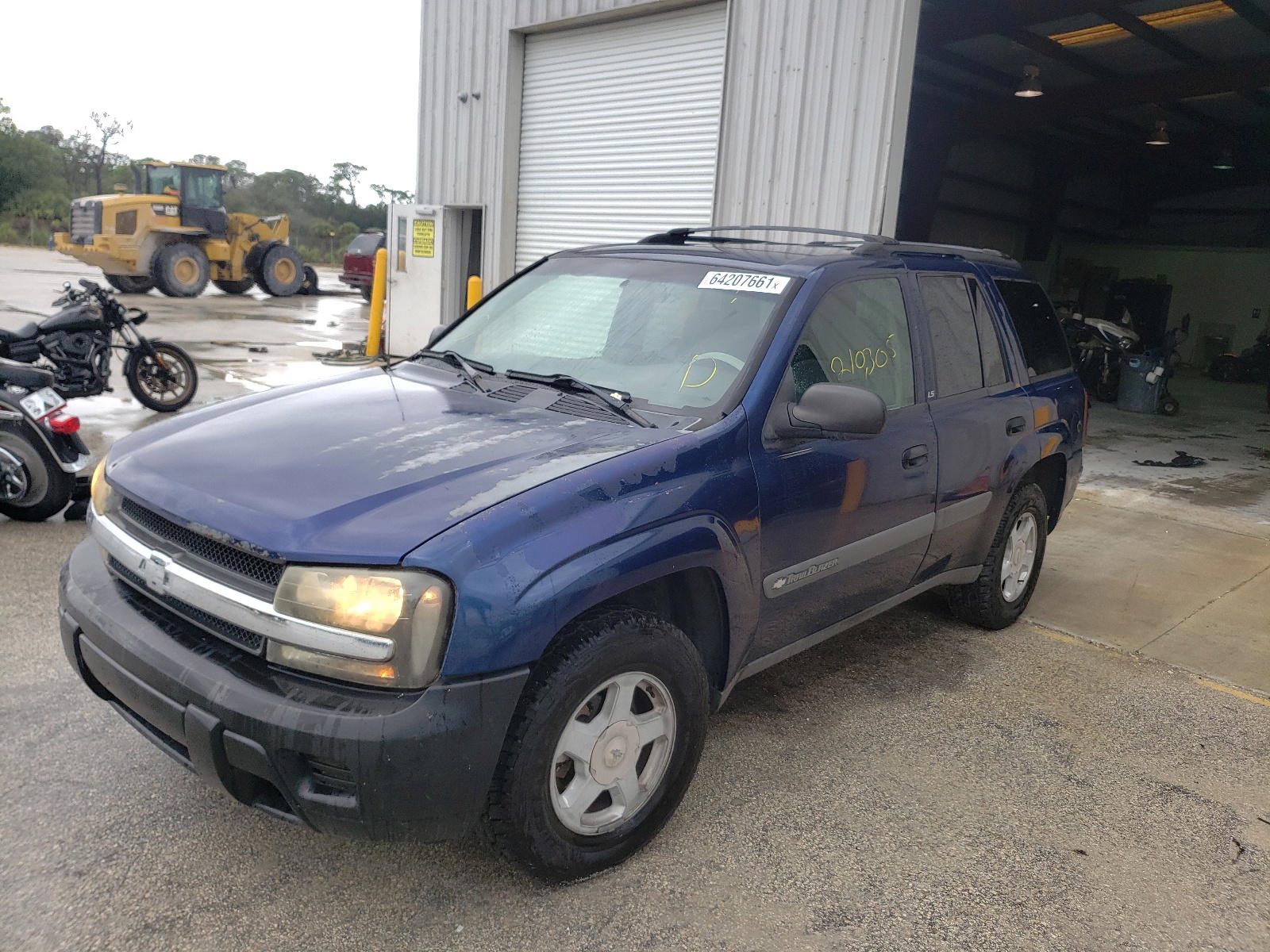 Photo 2 from auction – 2003 CHEVROLET TRAILBLAZE with VIN 1GNDS13S132290294