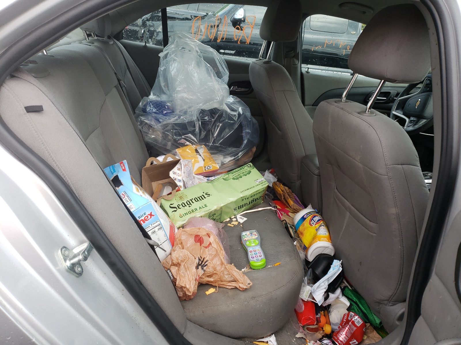 Photo 6 from auction – 2015 CHEVROLET MALIBU LS with VIN 1G11B5SL9FF136676