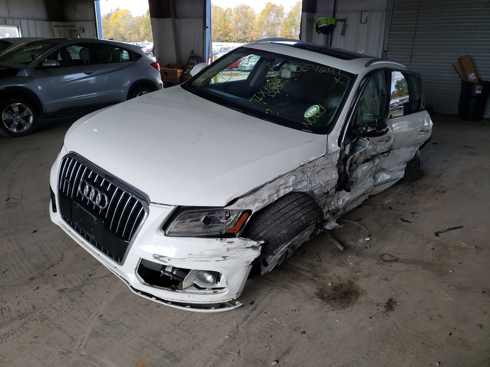 Photo 2 from auction – 2016 AUDI Q5 PREMIUM with VIN WA1L2AFP9GA088708