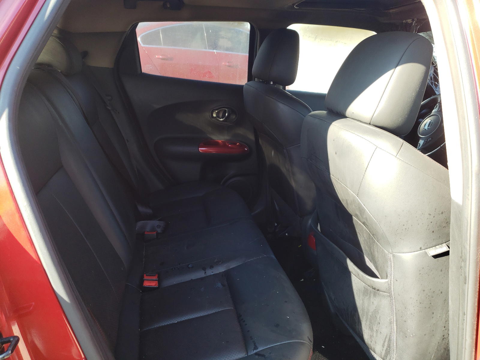 Photo 6 from auction – 2012 NISSAN JUKE S with VIN JN8AF5MV8CT108346