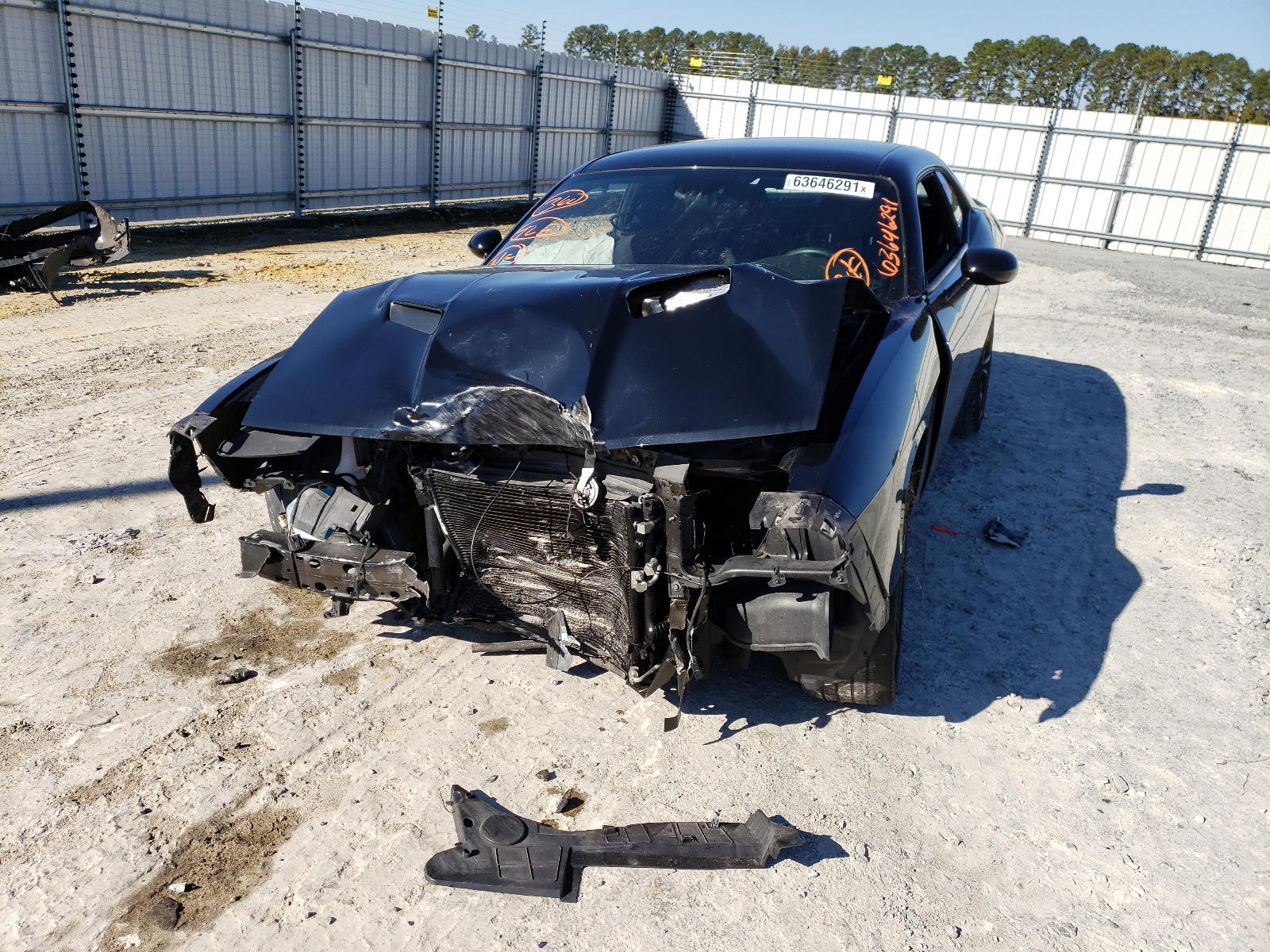 Photo 9 from auction – 2018 DODGE CHALLENGER with VIN 2C3CDZAG1JH155403