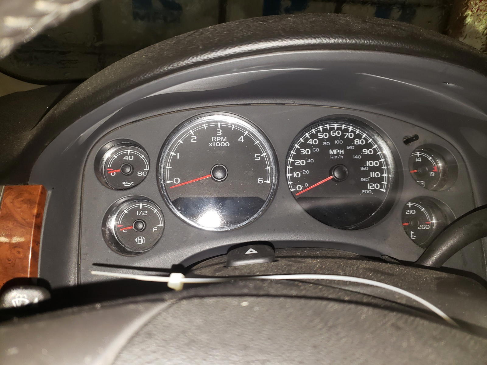Photo 8 from auction – 2007 CHEVROLET AVALANCHE with VIN 3GNFK12307G263393