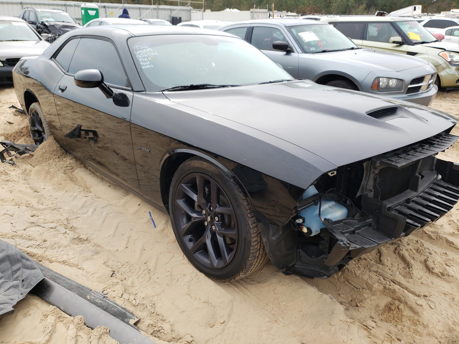 DODGE CHALLENGER 2019 with VIN 2C3CDZBT7KH724316 - Photo from auction
