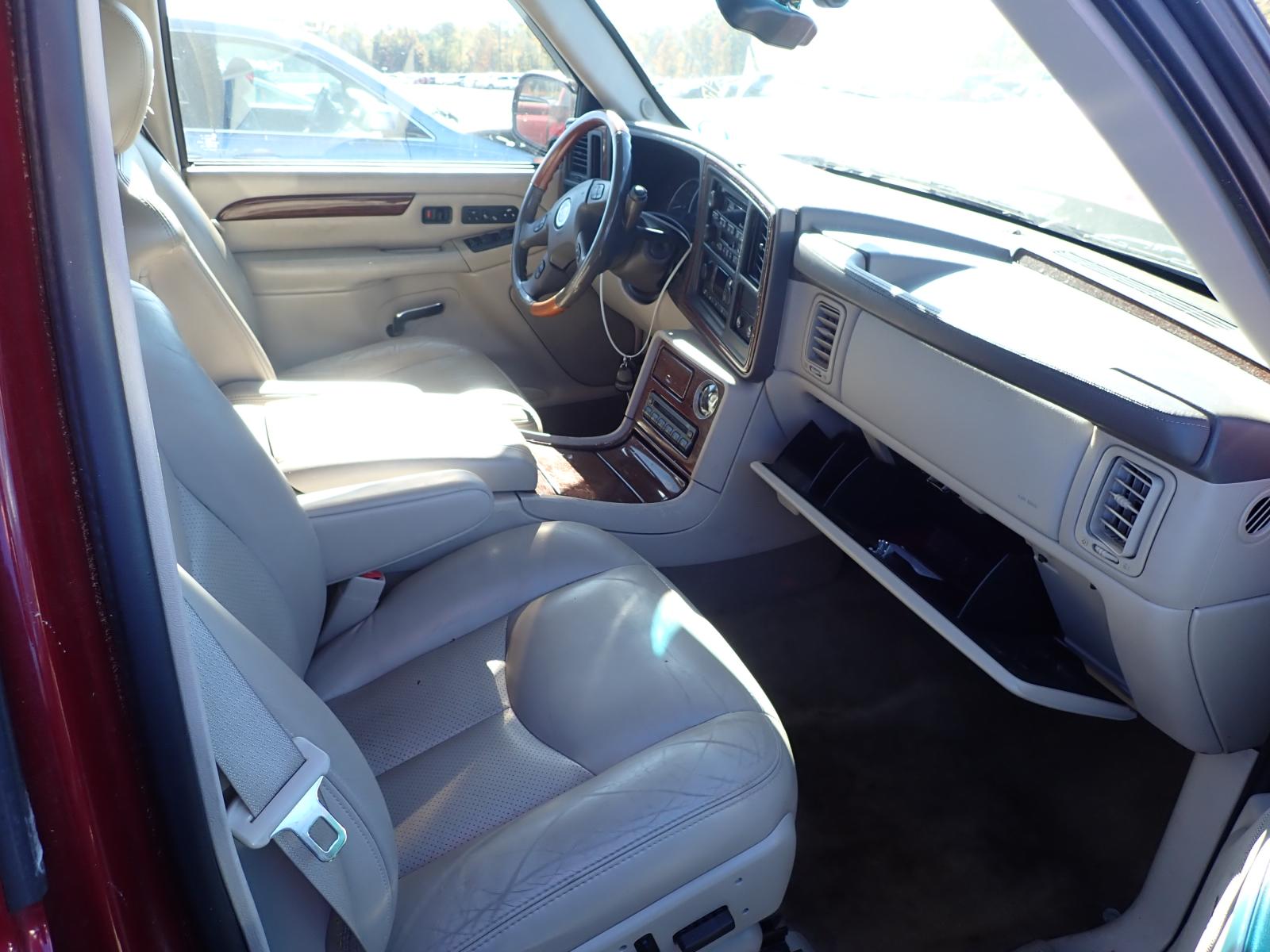 Photo 5 from auction – 2004 CADILLAC ESCALADE L with VIN 1GYEC63T84R130707