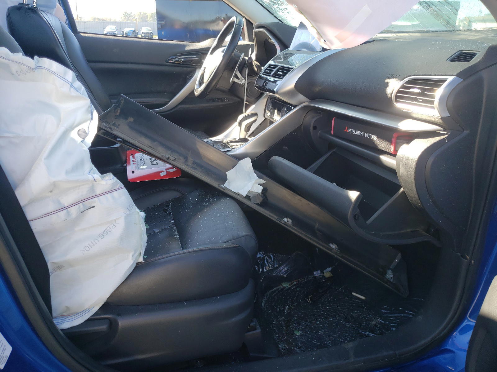 Photo 5 from auction – 2018 MITSUBISHI ECLIPSE CR with VIN JA4AT5AA0JZ067589