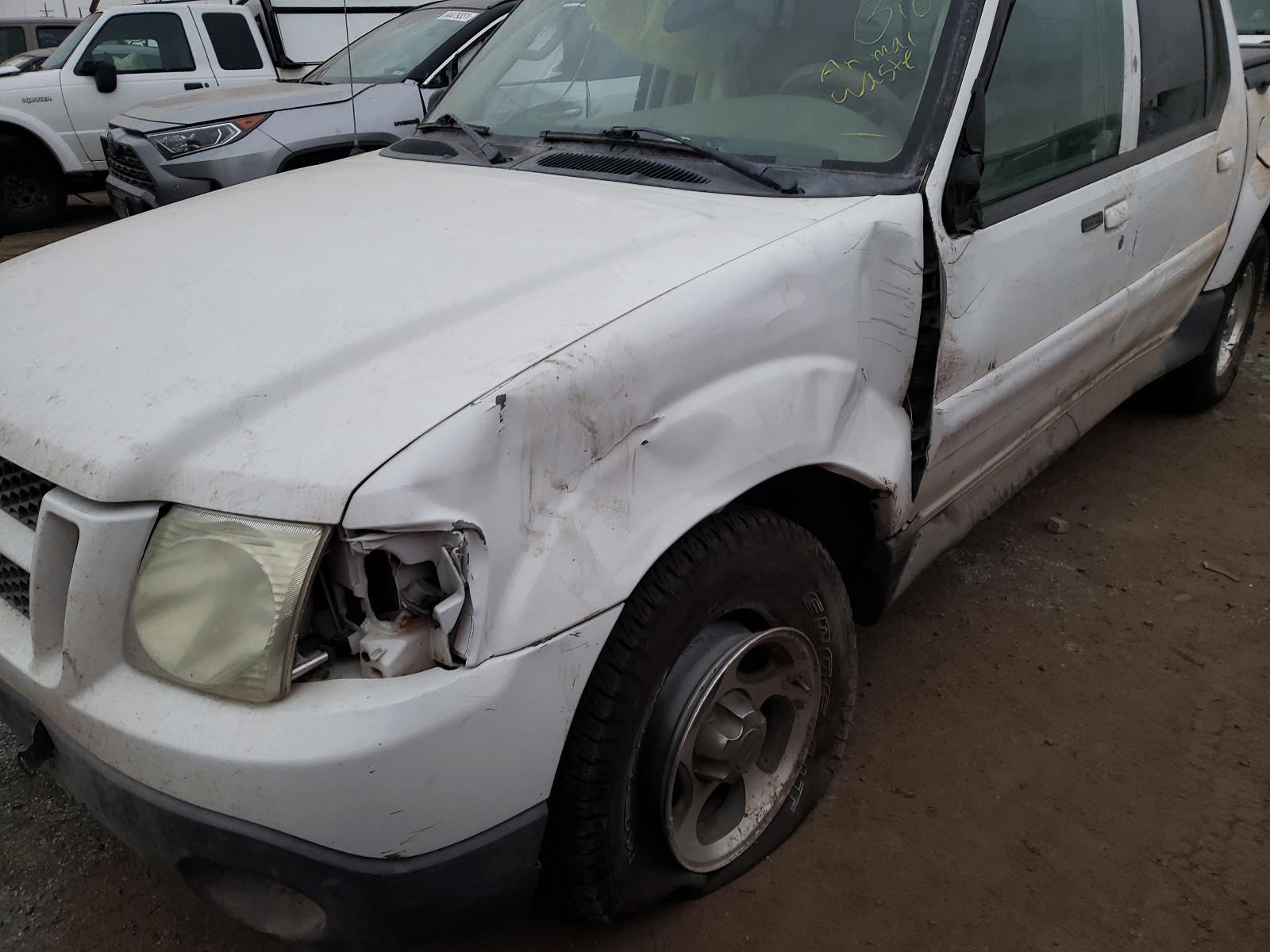 Photo 9 from auction – 2005 FORD EXPLORER S with VIN 1FMDU77K05UA65237