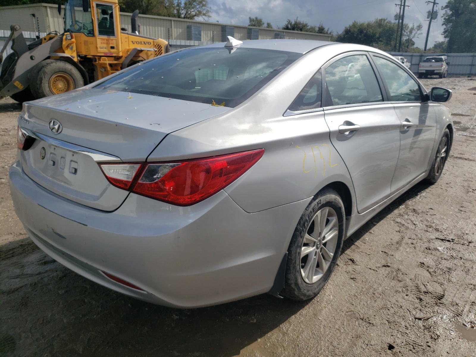 Photo 4 from auction – 2012 HYUNDAI SONATA GLS with VIN 5NPEB4AC8CH411945