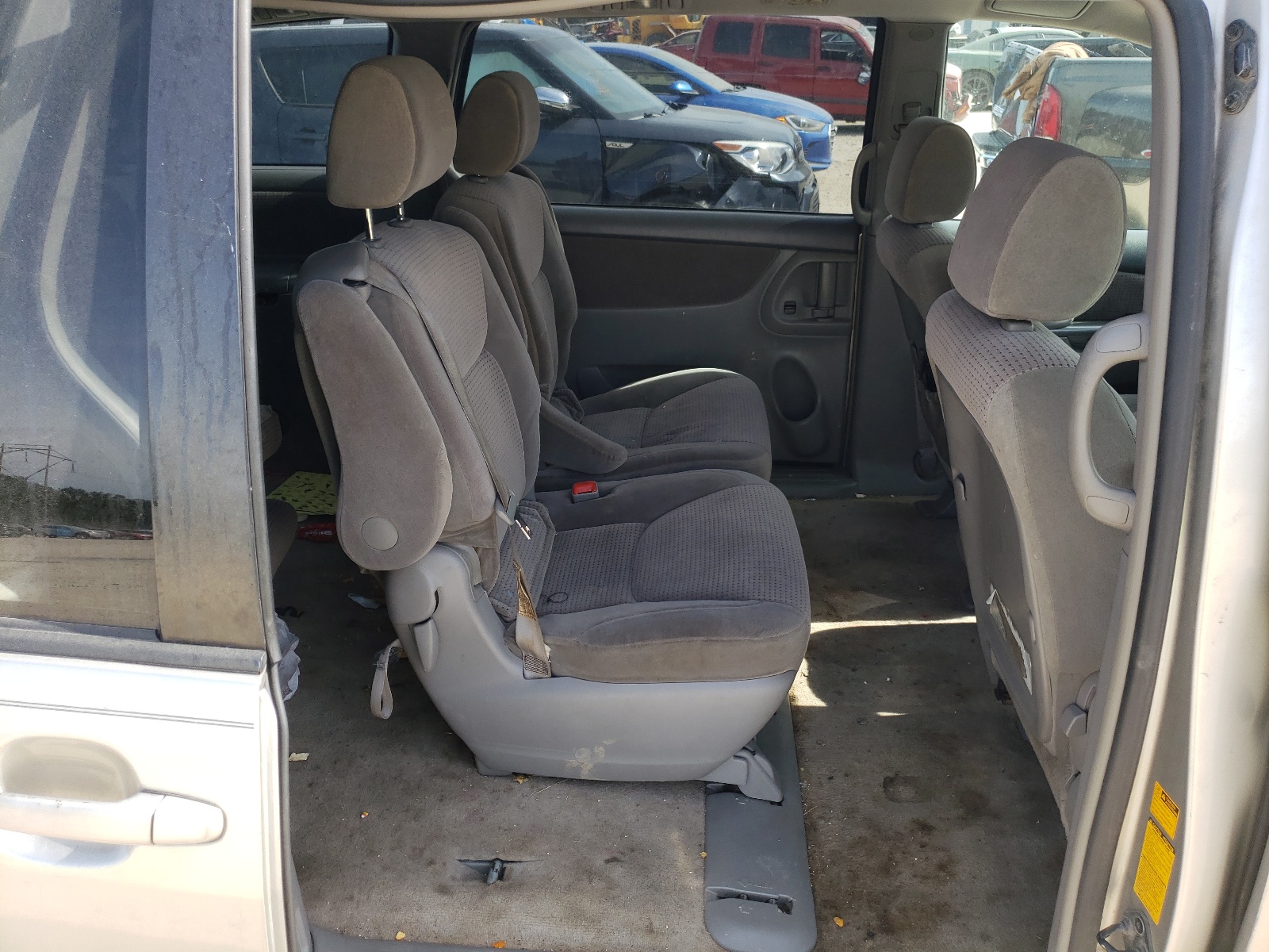 Photo 6 from auction – 2006 TOYOTA SIENNA CE with VIN 5TDZA23C86S489890