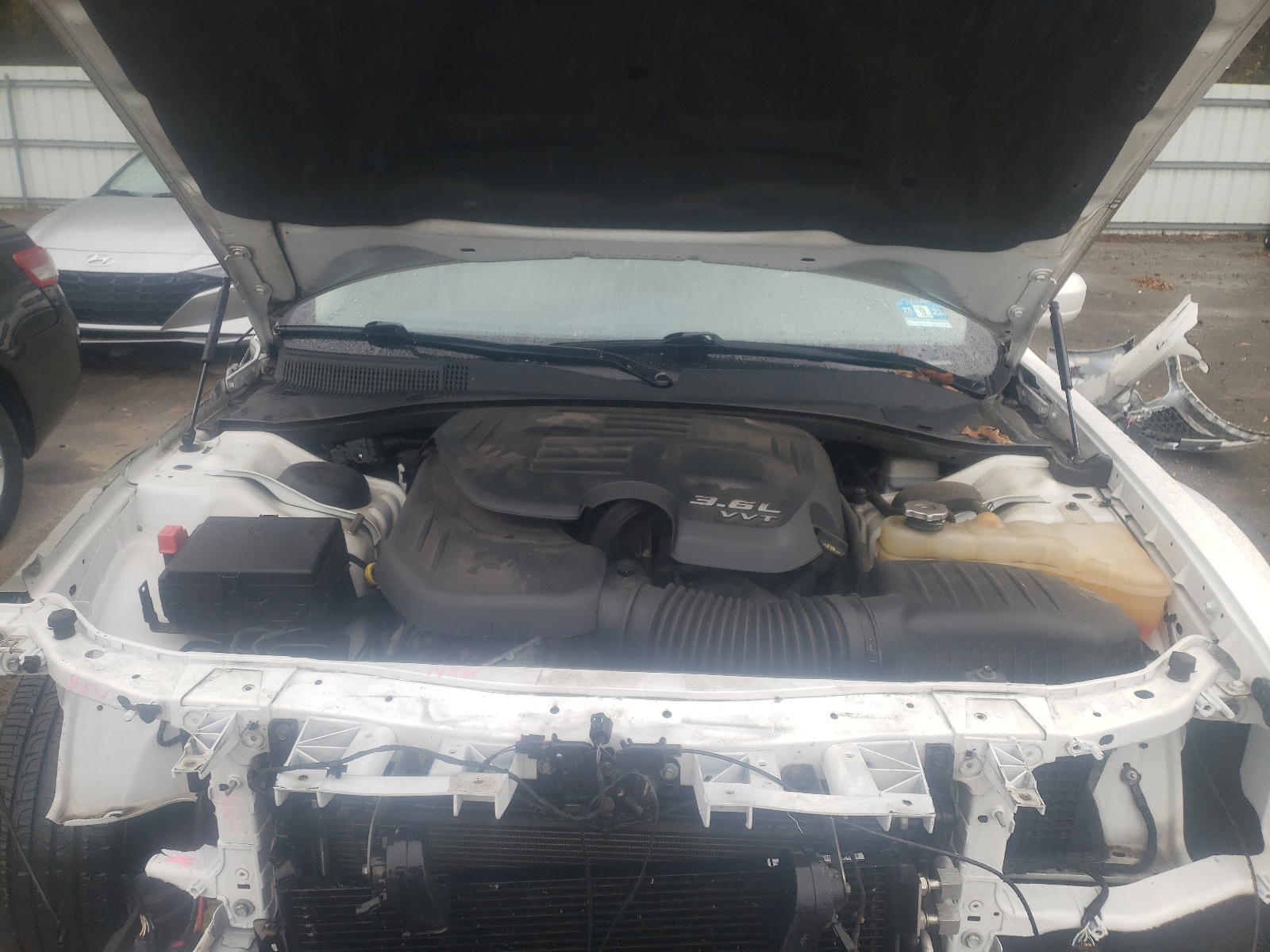 Photo 7 from auction – 2013 CHRYSLER 300 with VIN 2C3CCAAG4DH527244