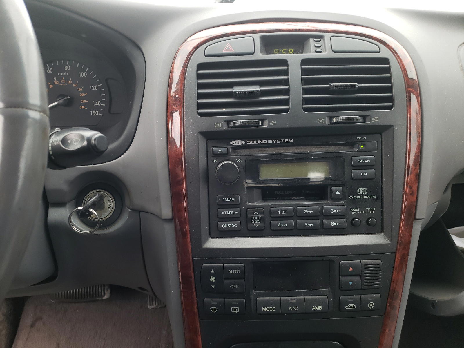 Photo 9 from auction – 2003 KIA OPTIMA LX with VIN KNAGD128935234864