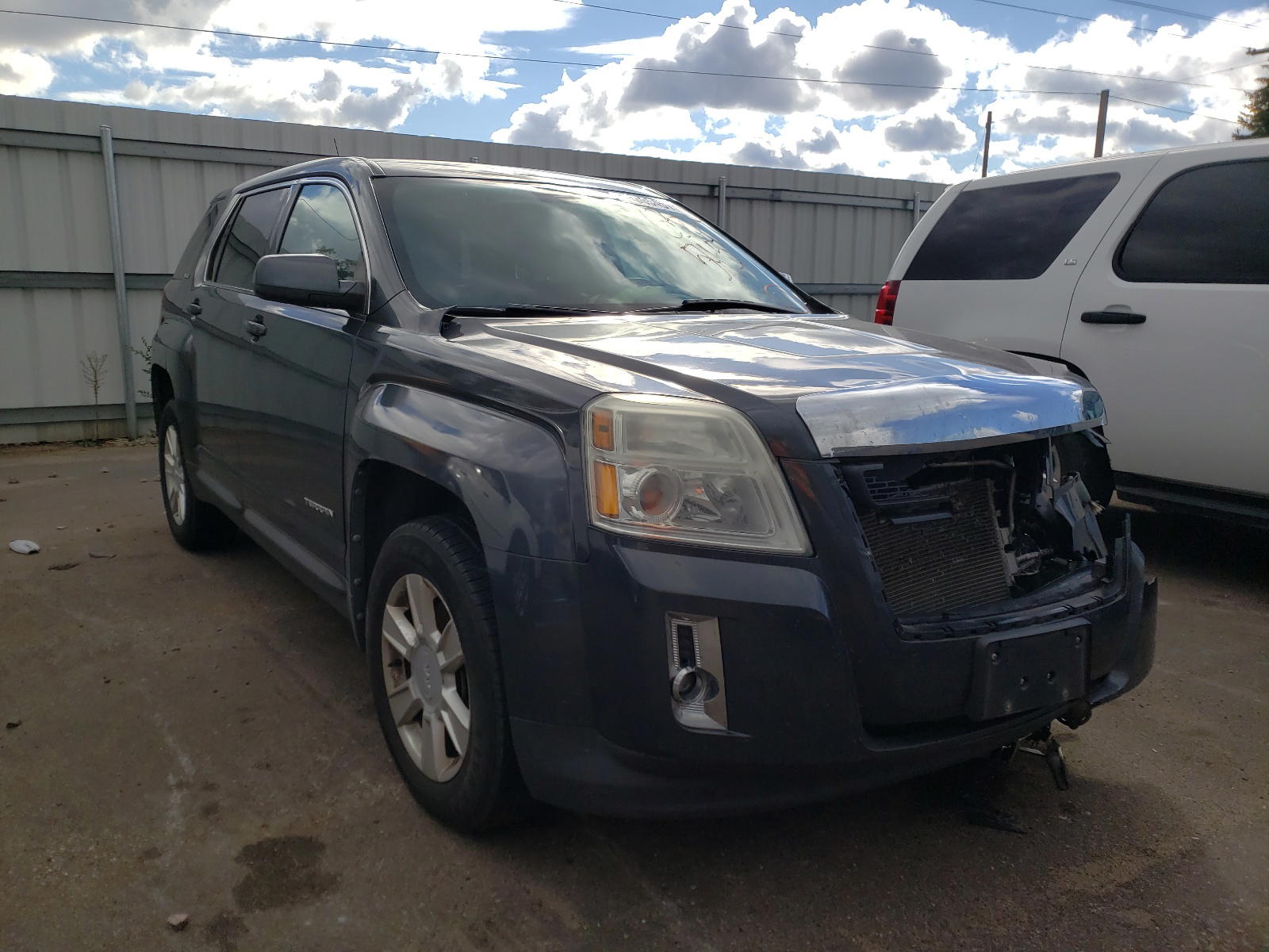 GMC TERRAIN SL 2011 with VIN 2CTFLREC3B6375761 - Photo from auction