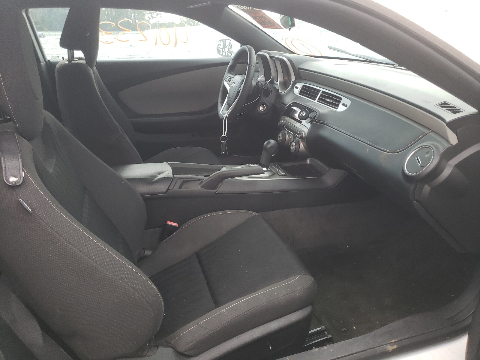 Photo 5 from auction – 2015 CHEVROLET CAMARO LS with VIN 2G1FB1E30F9311514