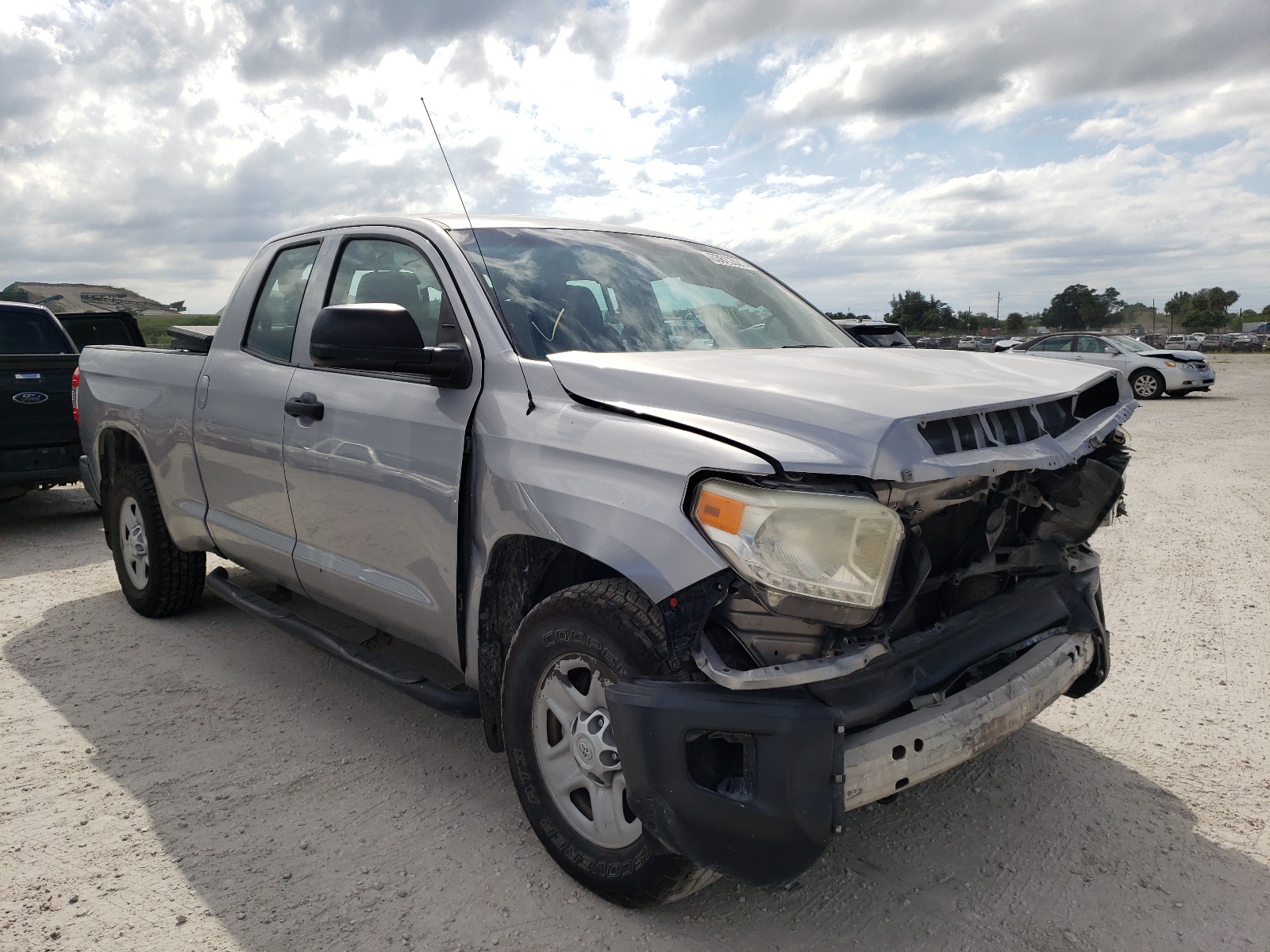Photo 1 from auction – 2015 TOYOTA TUNDRA DOU with VIN 5TFRM5F11FX082829