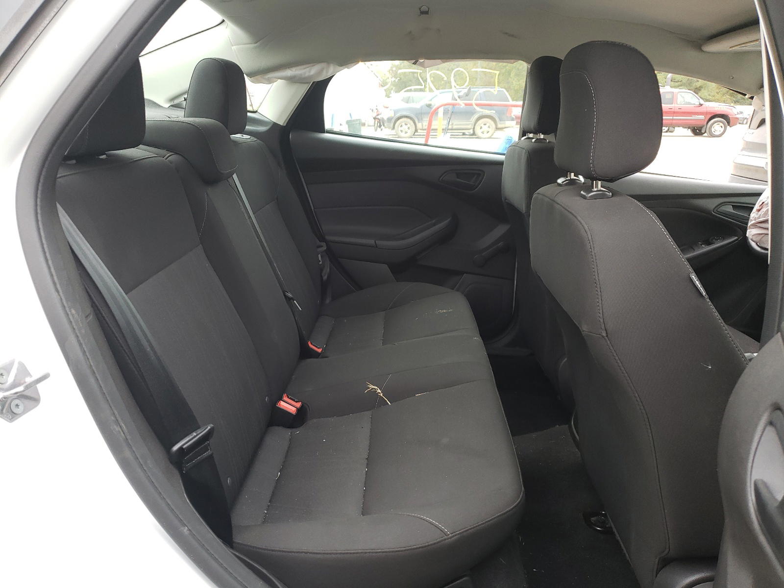 Photo 6 from auction – 2016 FORD FOCUS S with VIN 1FADP3E28GL285120