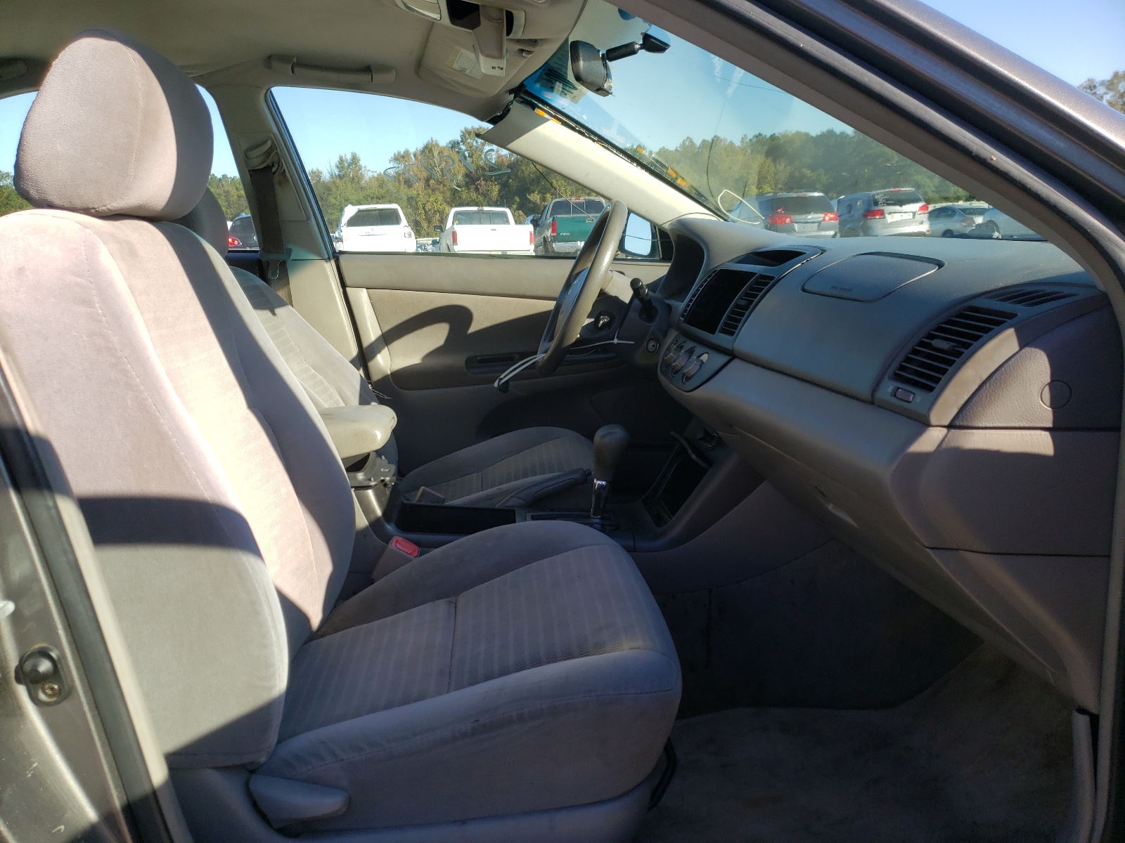 Photo 5 from auction – 2006 TOYOTA CAMRY LE with VIN 4T1BE32K66U689372