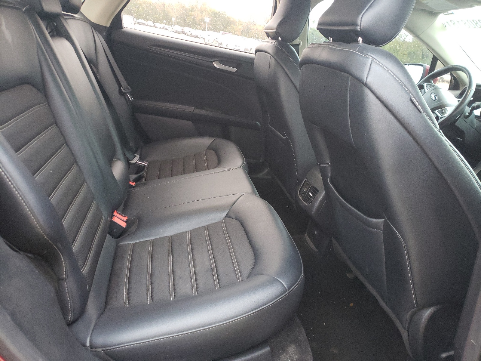 Photo 6 from auction – 2018 FORD FUSION SE with VIN 3FA6P0H76JR114972