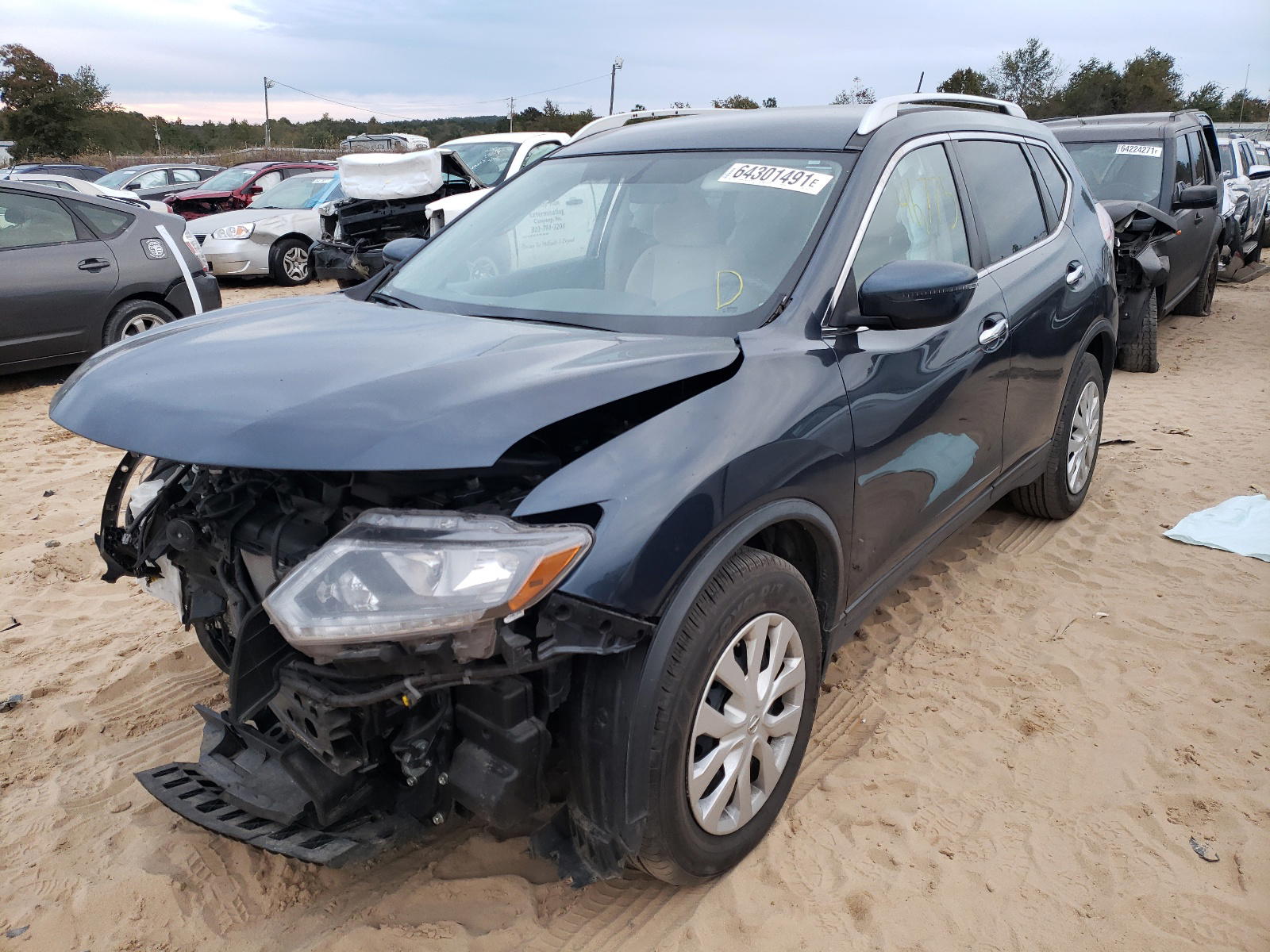 Photo 2 from auction – 2016 NISSAN ROGUE S with VIN KNMAT2MT8GP594561