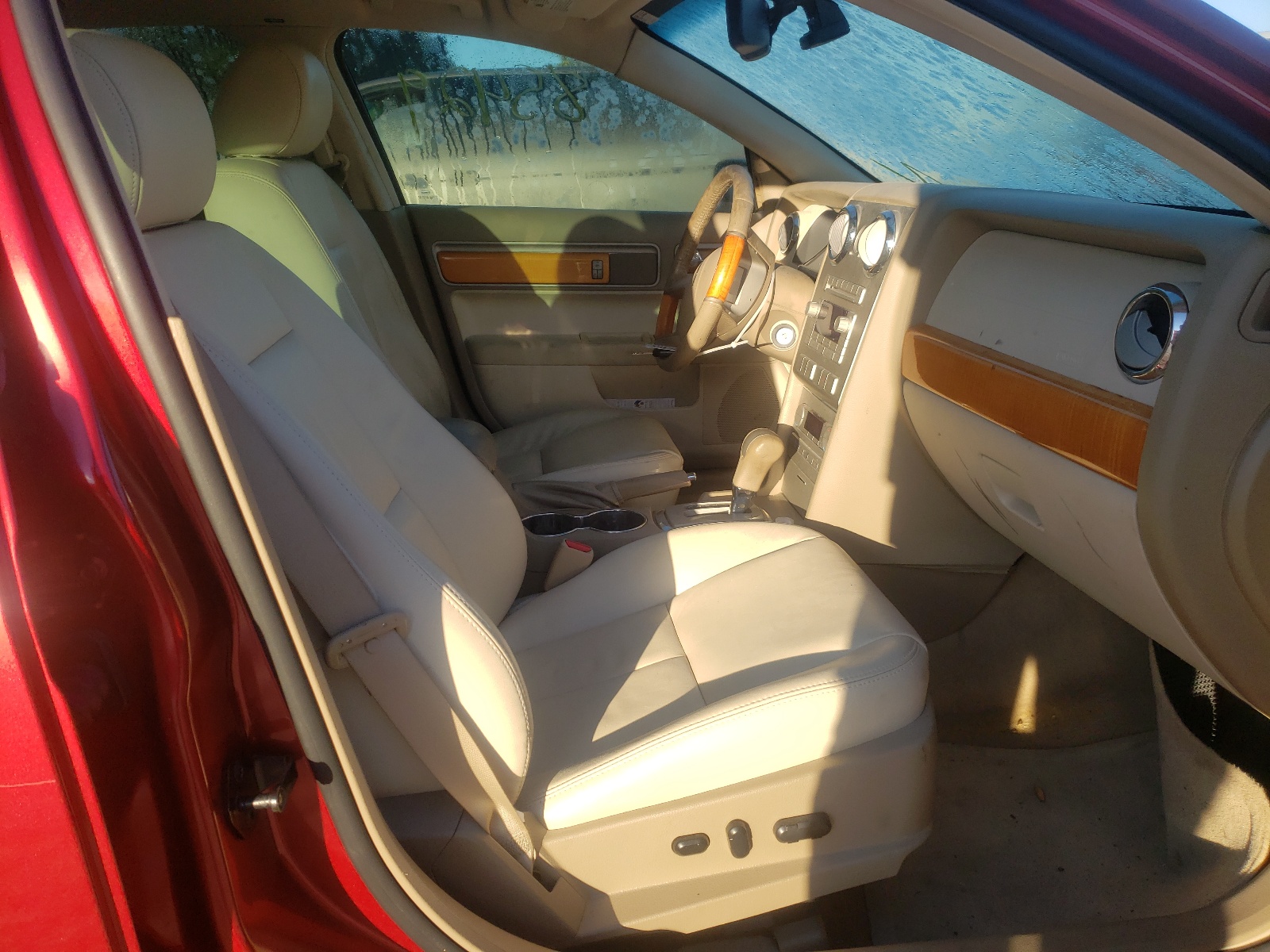 Zdjęcie 5 z aukcji – 2007 LINCOLN MKZ z VIN 3LNHM26T57R659685