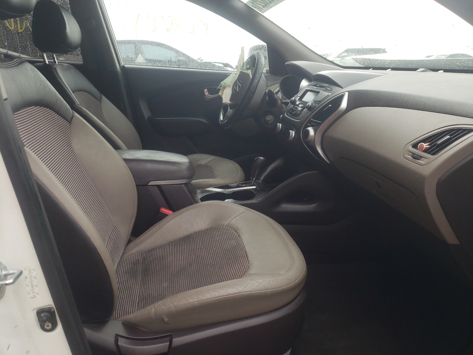 Photo 5 from auction – 2013 HYUNDAI TUCSON GLS with VIN KM8JU3AC5DU689529