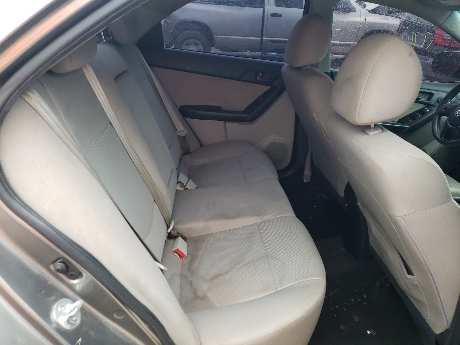 صورة رقم 6 من المزاد - 2010 KIA FORTE EX مع VIN KNAFU4A28A5228836
