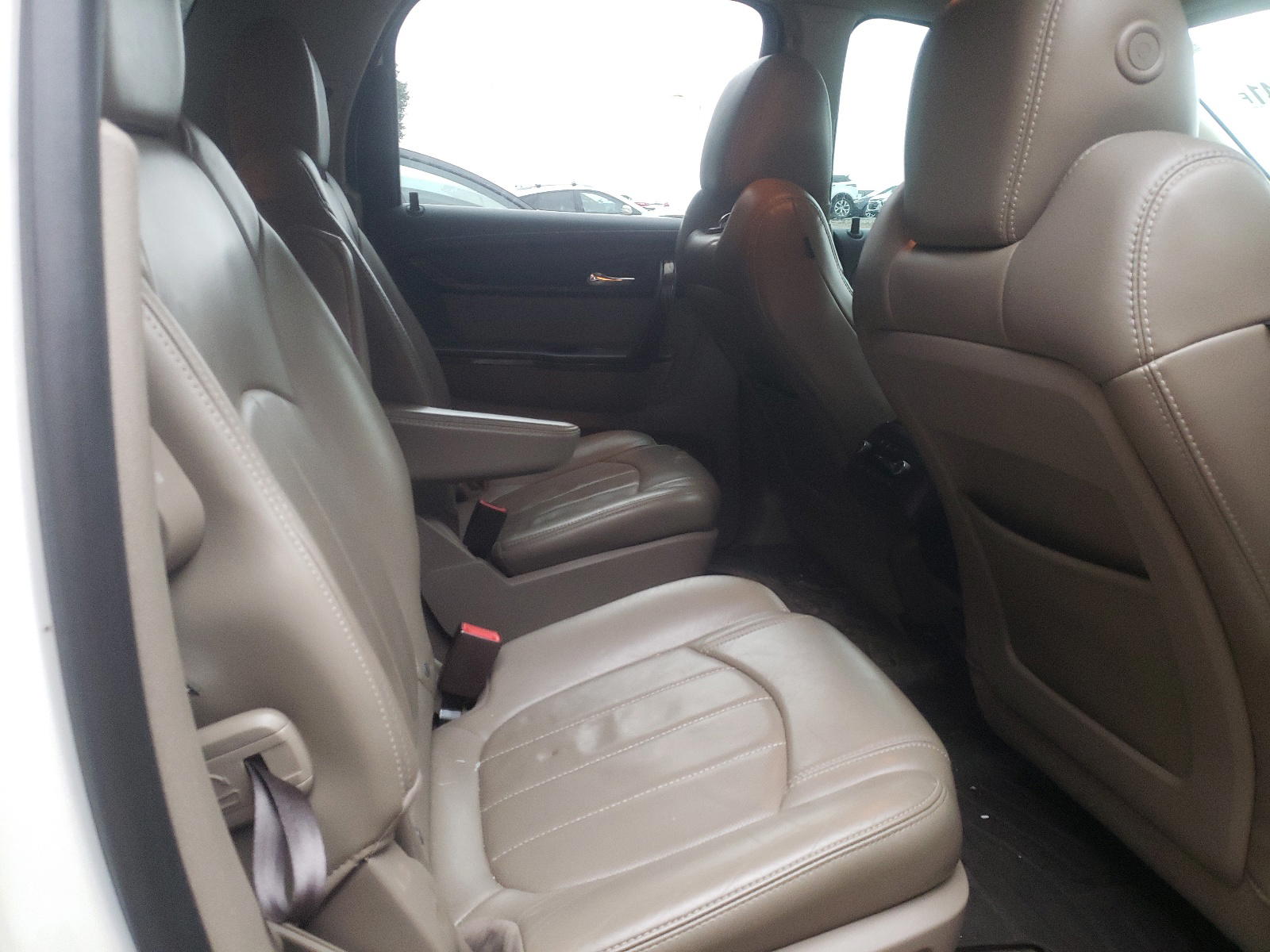 Photo 6 from auction – 2014 GMC ACADIA DEN with VIN 1GKKRTKD0EJ339816