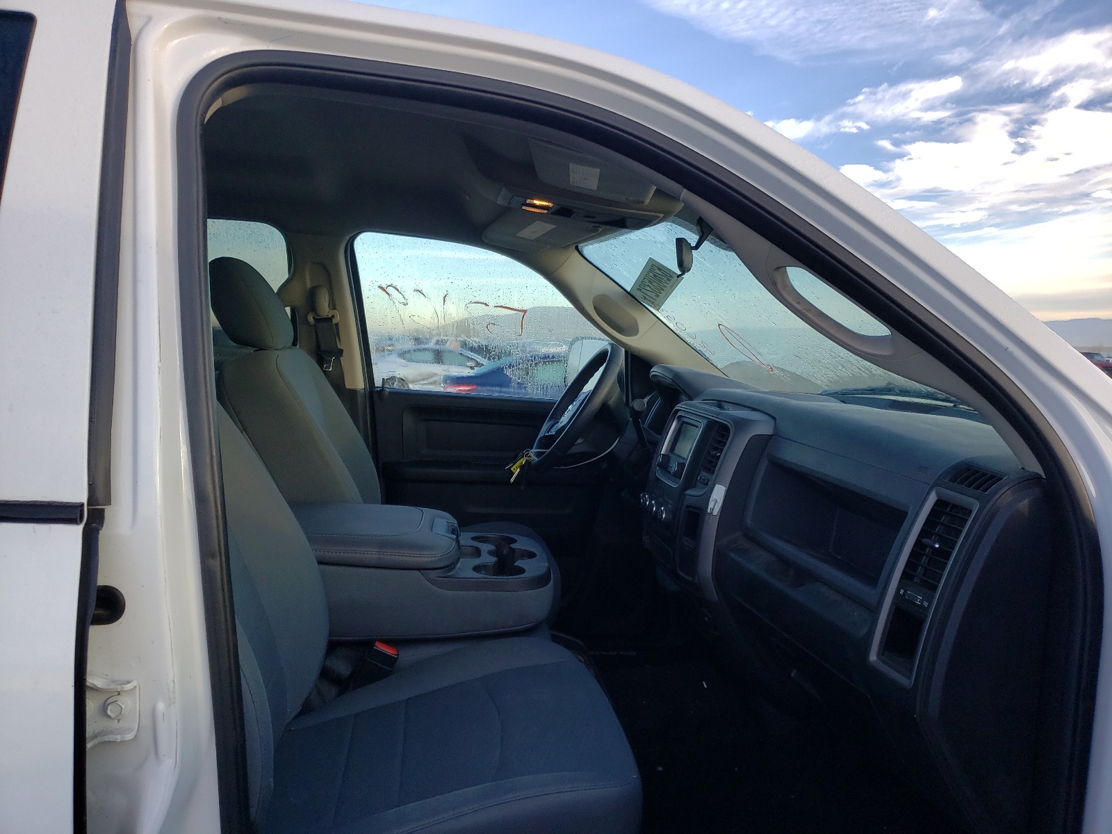 Фото 5 с аукциона – 2018 RAM 2500 ST с VIN 3C6UR5CJ7JG166304