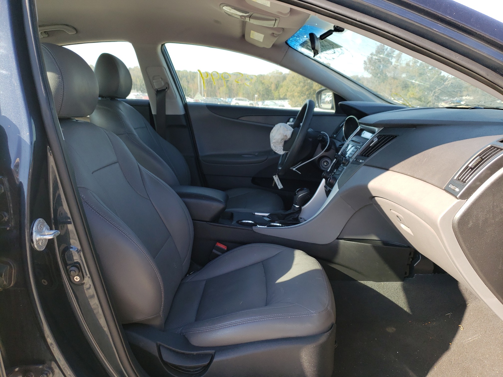 Photo 5 from auction – 2011 HYUNDAI SONATA GLS with VIN 5NPEB4AC8BH125981