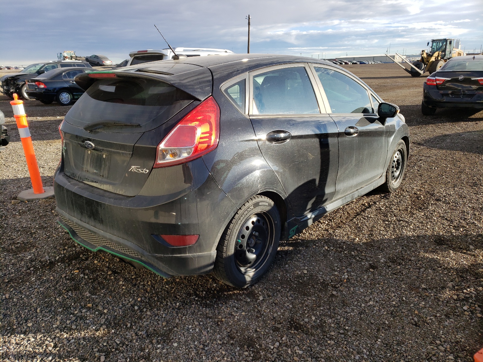 Photo 4 from auction – 2015 FORD FIESTA ST with VIN 3FADP4GX2FM168936