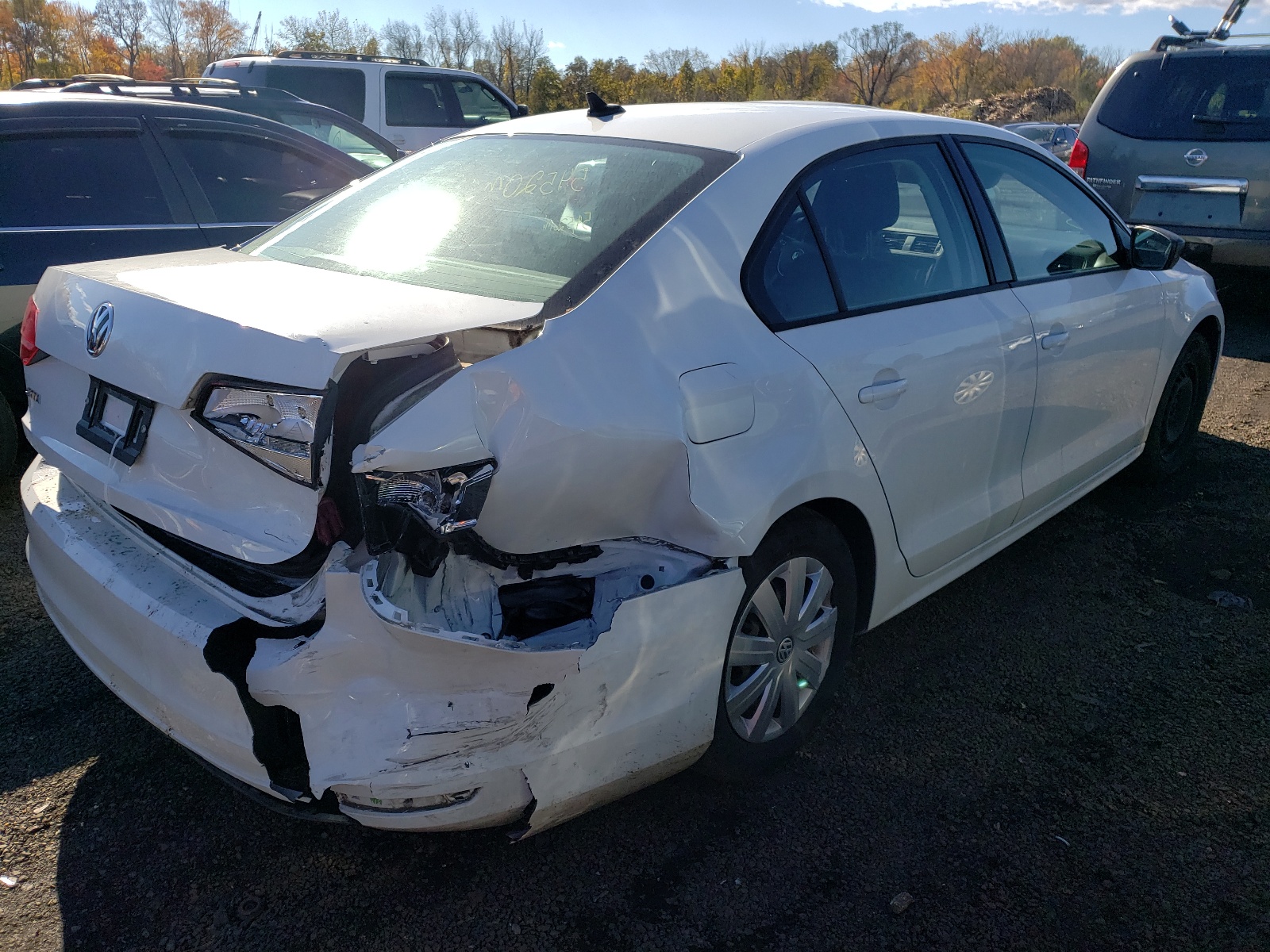 Photo 4 from auction – 2015 VOLKSWAGEN JETTA BASE with VIN 3VW2K7AJ4FM298476
