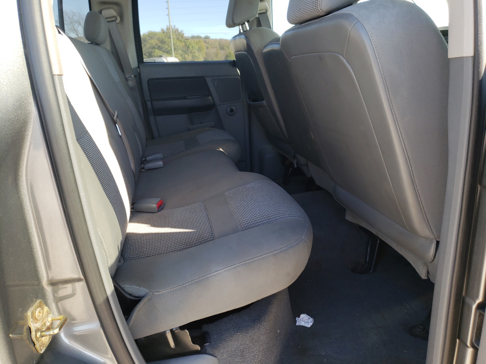 Photo 6 from auction – 2006 DODGE RAM 1500 S with VIN 1D7HU18N76S584834