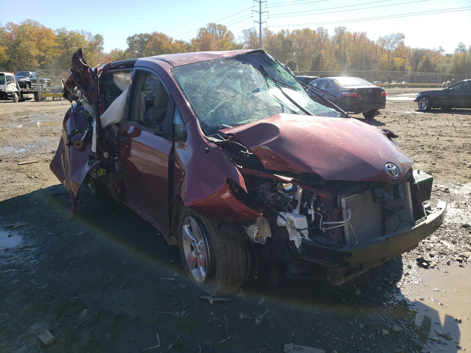 TOYOTA SIENNA 2012 with VIN 5TDZK3DC6CS276479 - Photo from auction