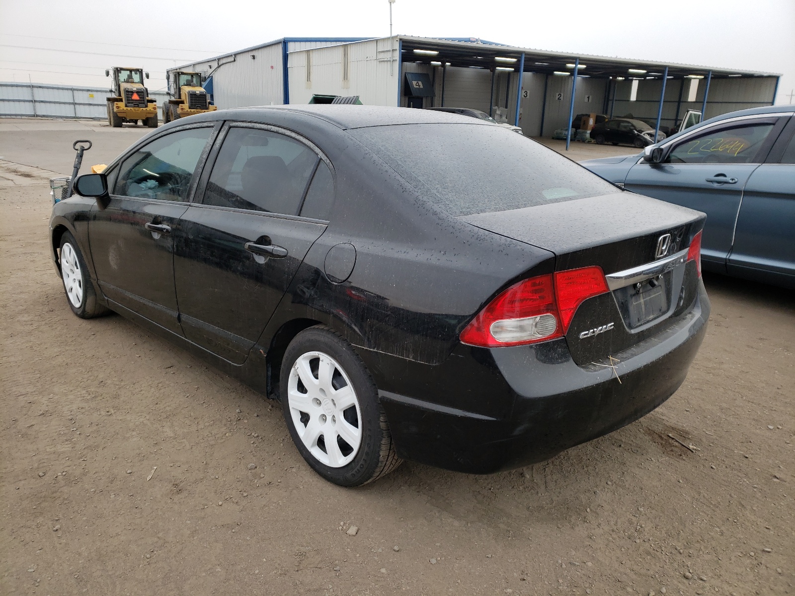 Photo 3 from auction – 2010 HONDA CIVIC LX with VIN 2HGFA1F55AH584328